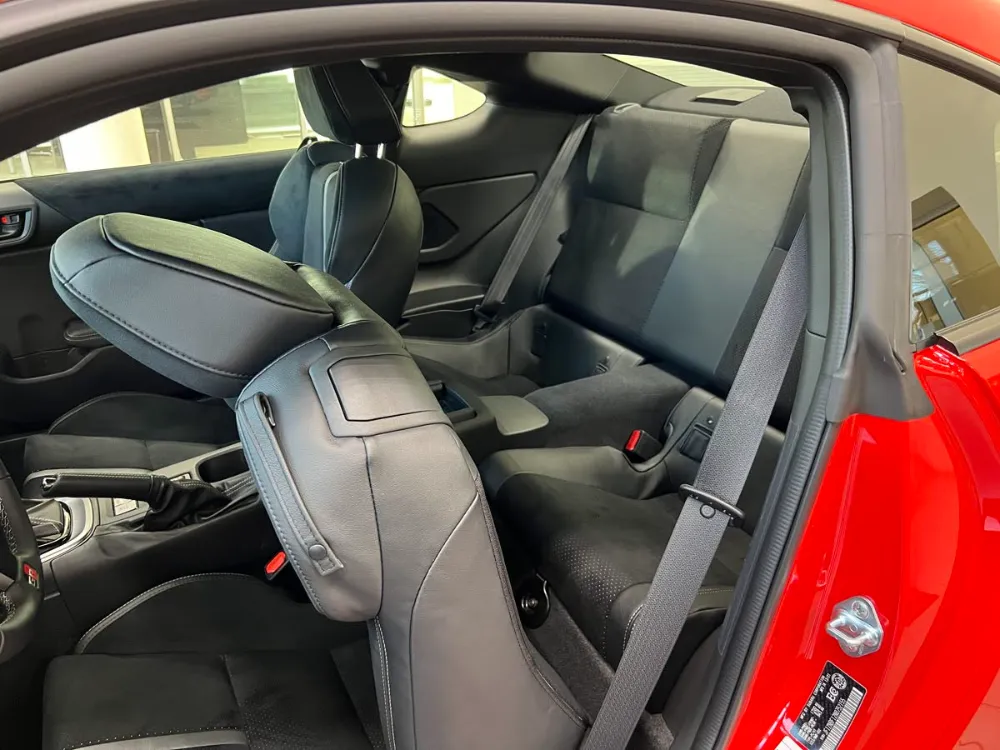 2022 Toyota 86 Premium Interior in Track Red 26